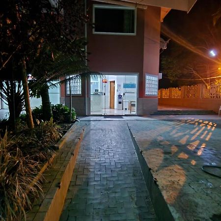 Suites Ubatuba Praia Da Lagoinha Екстер'єр фото