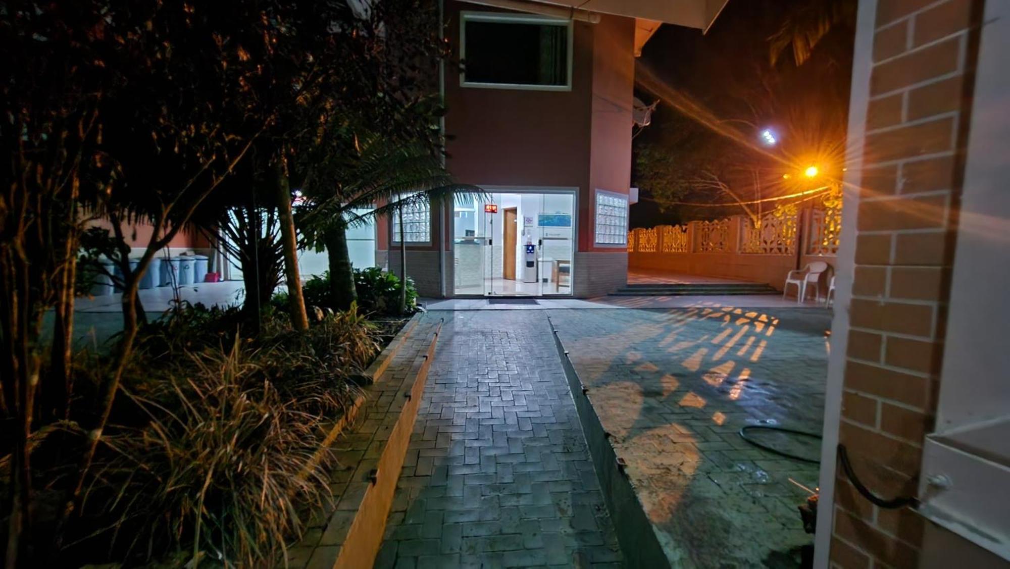 Suites Ubatuba Praia Da Lagoinha Екстер'єр фото